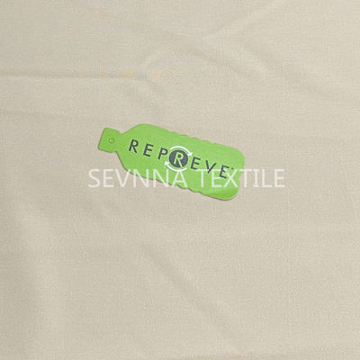 La fibra di Repreve ha riciclato le signore del tessuto dello Swimwear tira il costume da bagno in secco di usura