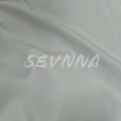 Tessuto da reggiseno sportivo a livello di supporto medio/alto con modello imbottito e fibra di nylon riciclata