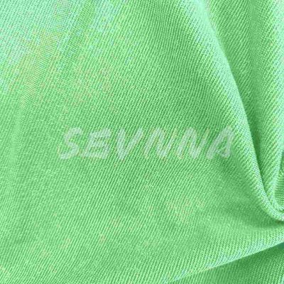 Leggings con lunghezza e larghezza di 145 cm in tessuto con materiale spandex