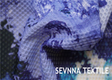 La maglia circolare di tessitura del tessuto dello Swimwear riciclata Eco lavora all'uncinetto il modello strutturato dei sarong