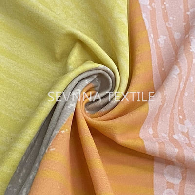 210gsm ha riciclato il tessuto che dello Swimwear le donne uv del tratto della protezione tirano la biancheria intima in secco