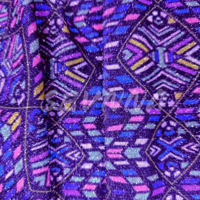 Tela a maglia doppia, materiale indispensabile per indossare abiti durevoli e alla moda
