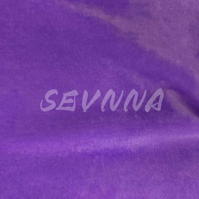 82% di poliestere riciclato 18% di tessuto spandex