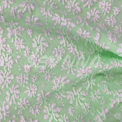 Stoffa di nylon riciclato eco-friendly con costruzione a strisce per abbigliamento sostenibile 120cm