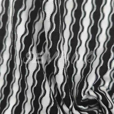 Tessuto di poliestere spandex: la soluzione versatile per la tua collezione di abiti