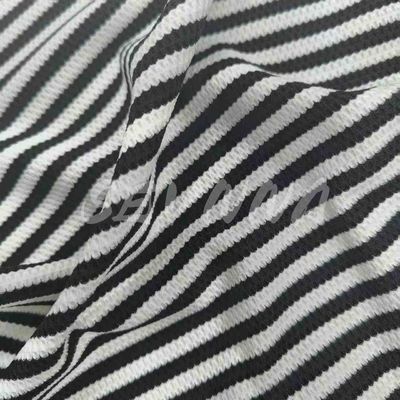 Trova il tessuto perfetto per il tuo stile di vita attivo e alla moda
