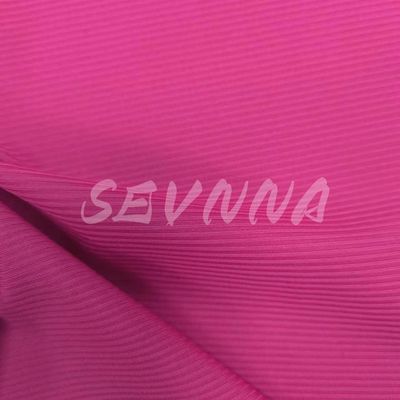Alza il tuo abbigliamento sportivo con tessuto da reggiseno per il massimo comfort e supporto