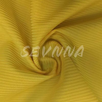 Tessuti di poliestere riciclati per marchi di moda sostenibili