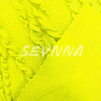 Abbigliamento da sport confortevole e resistente