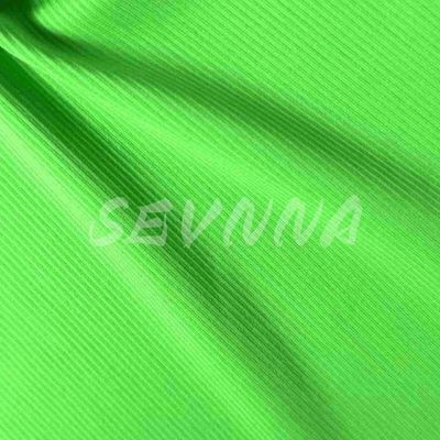 92% di nylon riciclato, 8% di spandex, tessuto da yoga