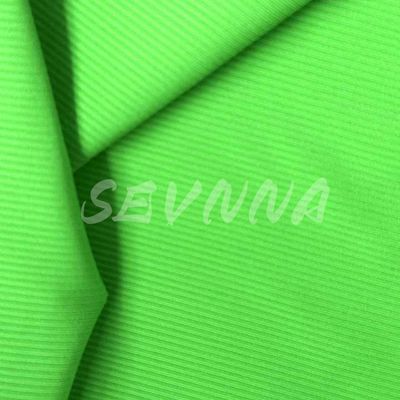 92% di nylon riciclato, 8% di spandex, tessuto da yoga