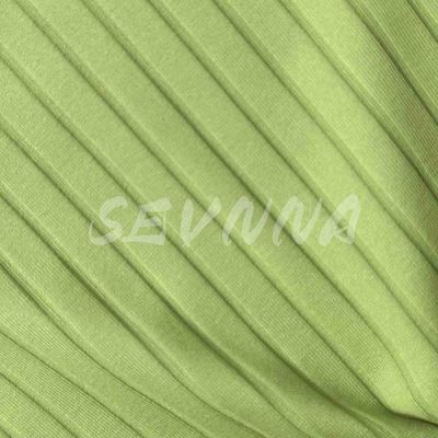 Innovativo tessuto di licra riciclato per abbigliamento ad alte prestazioni