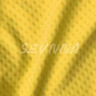 Stoffa da reggiseno sportivo da 180 g, traspirante e estensibile, in 80% poliestere, 20% spandex.