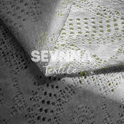 Tessuti di poliestere riciclati per prodotti sostenibili e ad alte prestazioni