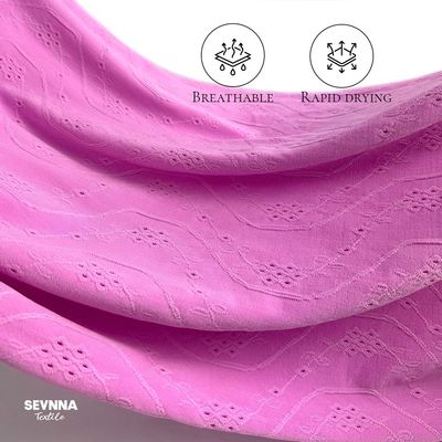 140 cm di larghezza, tessuto di costume da bagno riciclato, perfetto per le occasioni in spiaggia.