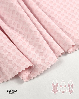 Scopri i vantaggi del tessuto da nuoto testurizzato per i produttori di costumi da bagno