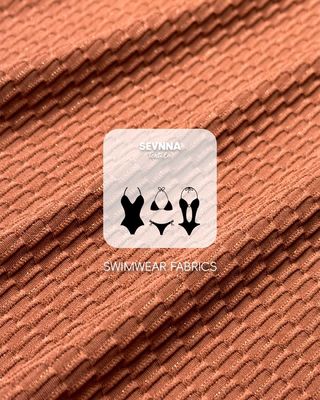 Tessuto da nuoto premium testurizzato con larghezza 130 cm, peso 250 gsm e composizione in nylon riciclato per costumi da bagno ad alte prestazioni