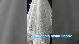 Tessuto per costumi da bagno ecologico realizzato con plastica oceanica riciclata e fibre sostenibili che forniscono eco