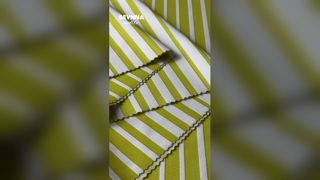 Resistente tessuto per abbigliamento da yoga in poliestere riciclato al 58% con proprietà di elasticità in 4 direzioni e assorbimento dell'umidità